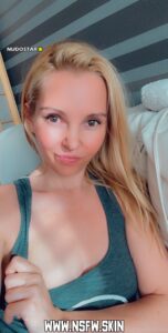 Aaliyah Love Athletic Body Sexy Hazel Eyes
