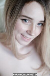 Anna Blaze Female Average Body American Pale Blue Eyes